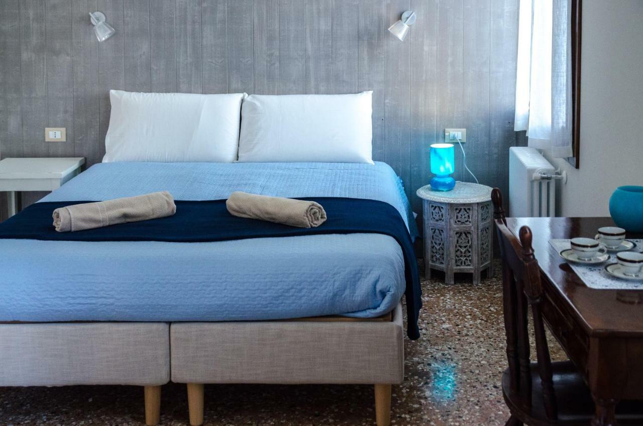 Appartamento Azzurro Two Bathrooms Venetië Buitenkant foto