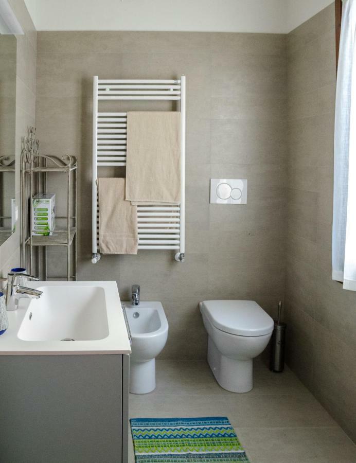 Appartamento Azzurro Two Bathrooms Venetië Buitenkant foto